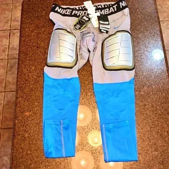 NWT Nike Pro combat hyperstrong compression pants. Size 2 XL - Picture 1 of 7